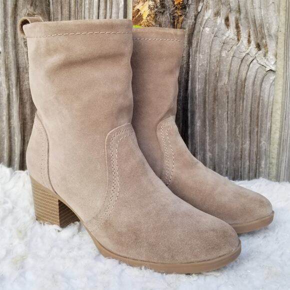 Suede Boots Pull On Heeled Short Boots White Mt Bernata Size 8.5 Tan Leather - Picture 1 of 12